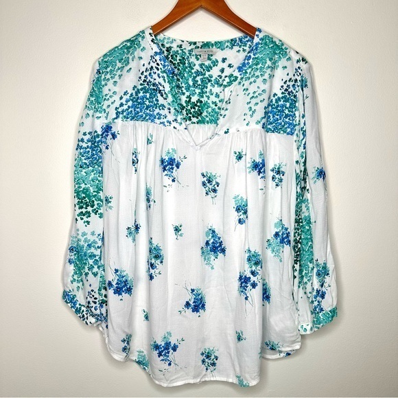 Lucky Brand Tops - Lucky Brand Blue Green and White Relaxed Floral Tunic Top Size 1X